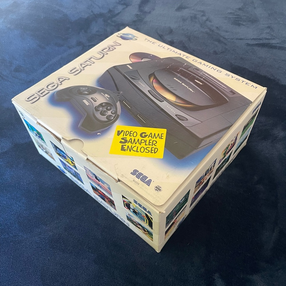 Sega Saturn mint condition with box barely used 1995!!!